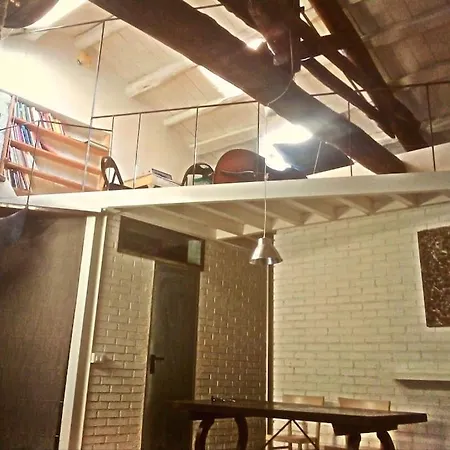 公寓 Beautiful House With Old Industrial Chimney 巴勒莫